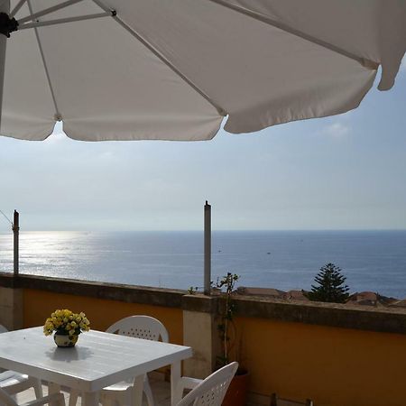 Il Terrazzo Su Pizzo Apartment Luaran gambar