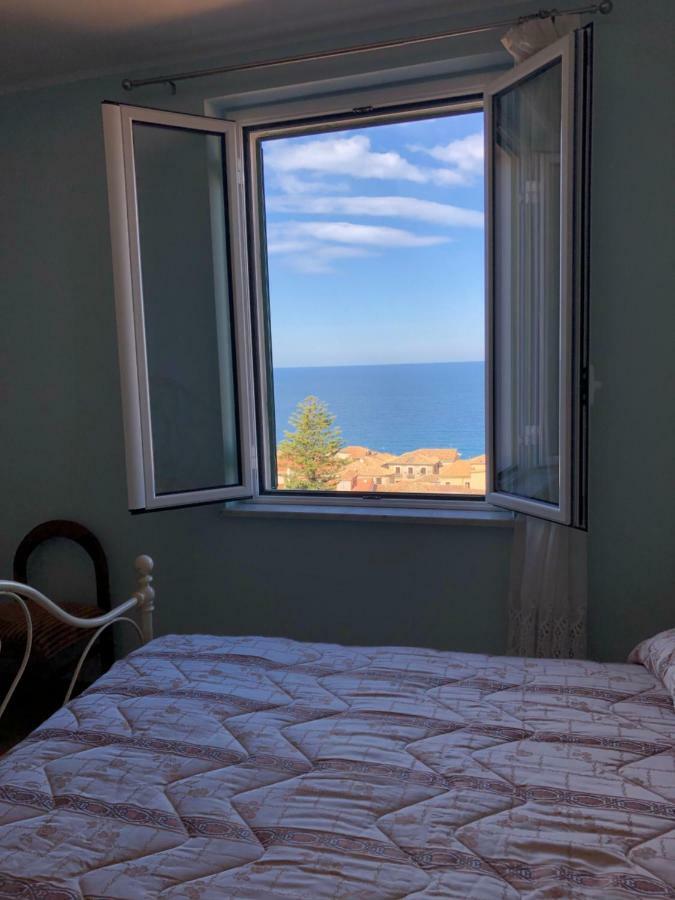 Il Terrazzo Su Pizzo Apartment Luaran gambar